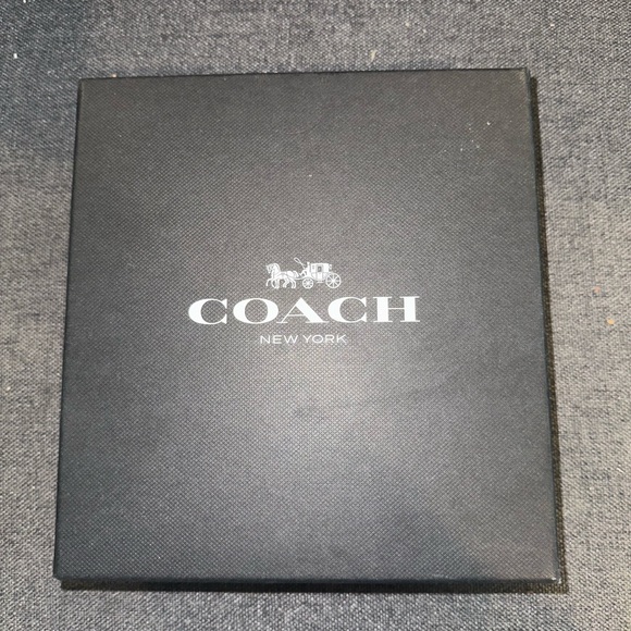 Coach Wallet on Chain - Picture 7 of 7